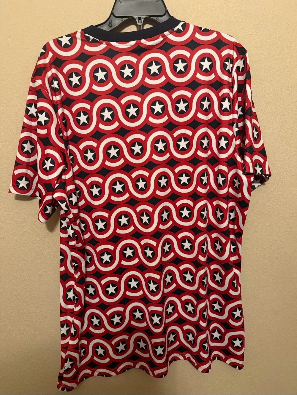 Adidas Marvel Captain America Men’s XL AEROREADY Shirt NWT